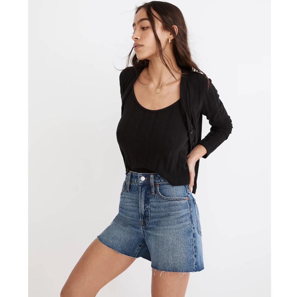 Madewell The Curvy Perfect Jean Short in Burnett Wash: TENCEL™ Denim Edition - Picture 3 of 8
